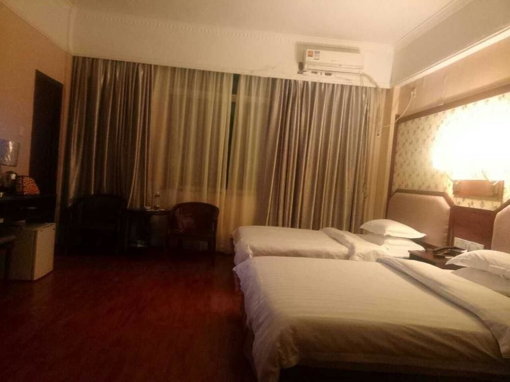 Boya Holiday Hotel Гуанджоу Екстериор снимка